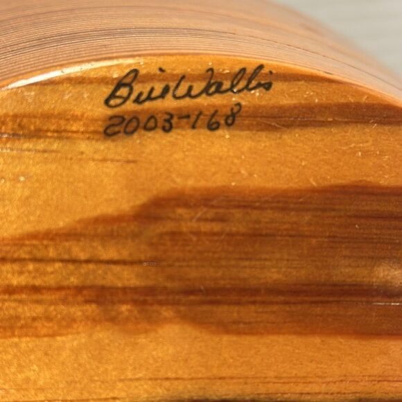 Wood bowl hand made & signed Texas star - Picture 4 of 7